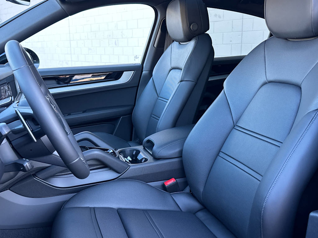 Thumbnail: 2026 Porsche Cayenne - 11