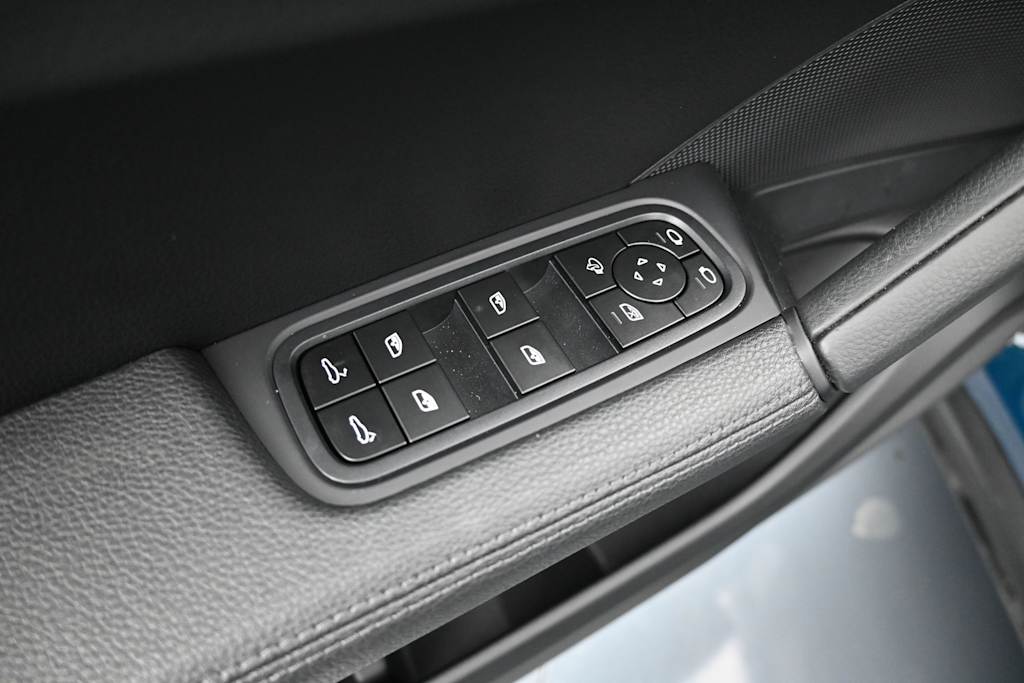 Thumbnail: 2025 Porsche Cayenne - 18