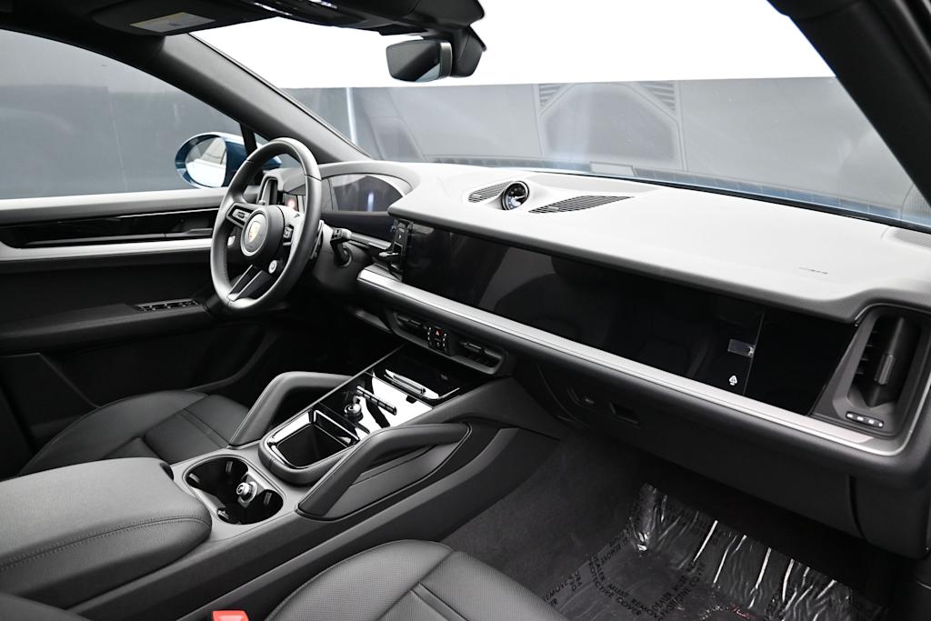 Thumbnail: 2025 Porsche Cayenne - 13