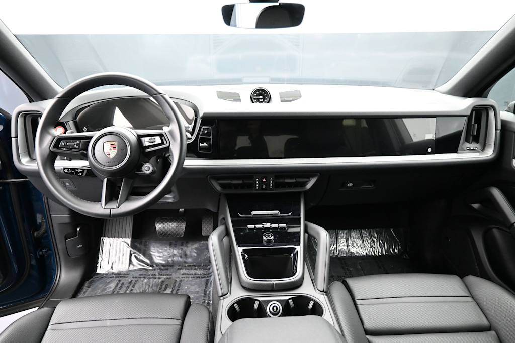 Thumbnail: 2025 Porsche Cayenne - 9