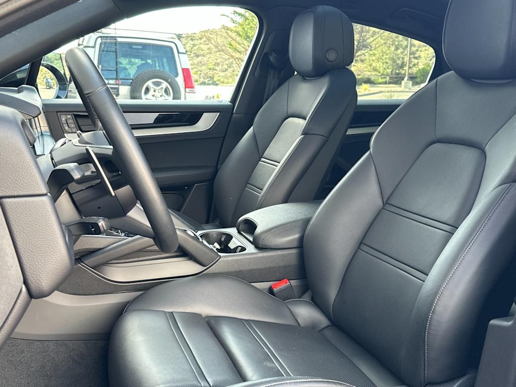 Thumbnail: 2025 Porsche Cayenne - 10