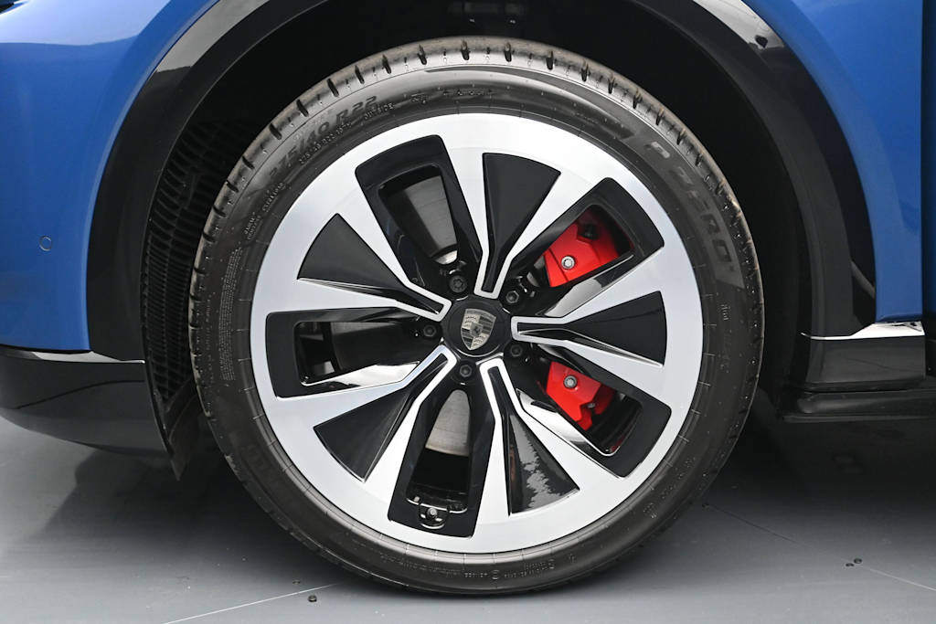 Thumbnail: 2026 Porsche Cayenne - 6