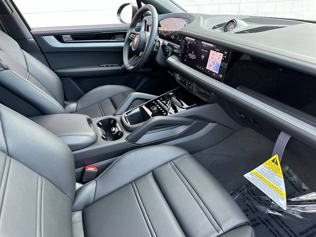 Thumbnail: 2026 Porsche Cayenne - 13