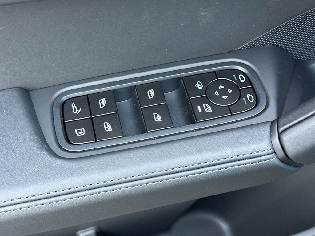 Thumbnail: 2026 Porsche Cayenne - 21