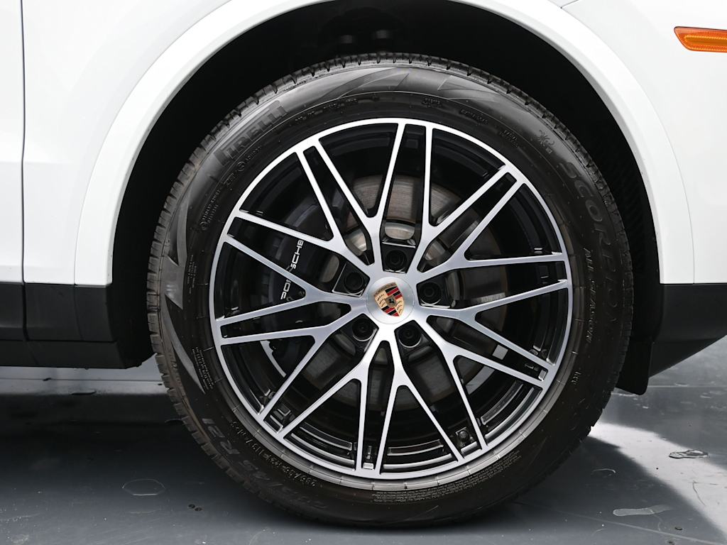 Thumbnail: 2025 Porsche Cayenne - 7