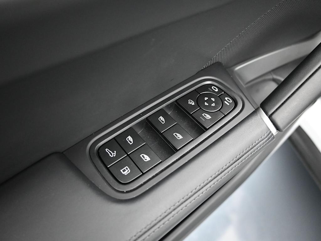 Thumbnail: 2025 Porsche Cayenne - 21