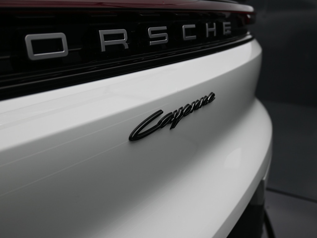 Thumbnail: 2025 Porsche Cayenne - 32