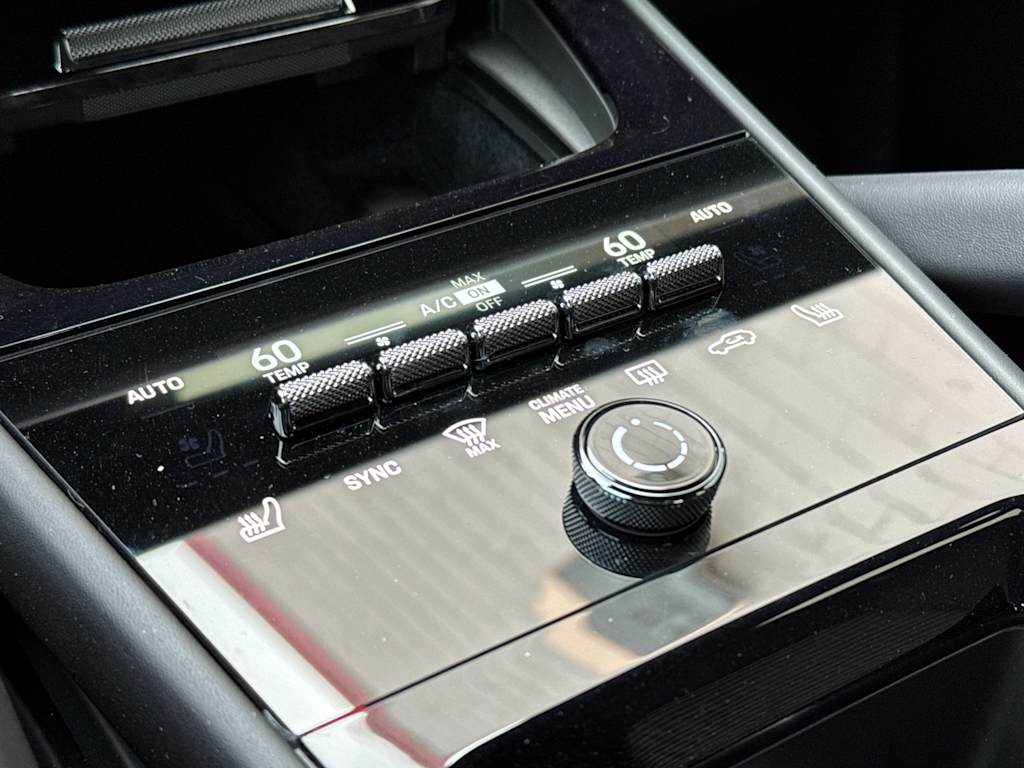 Thumbnail: 2025 Porsche Cayenne - 7