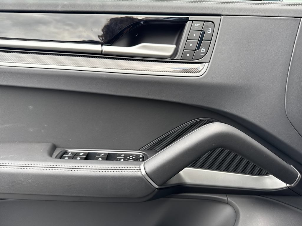 Thumbnail: 2026 Porsche Cayenne - 22