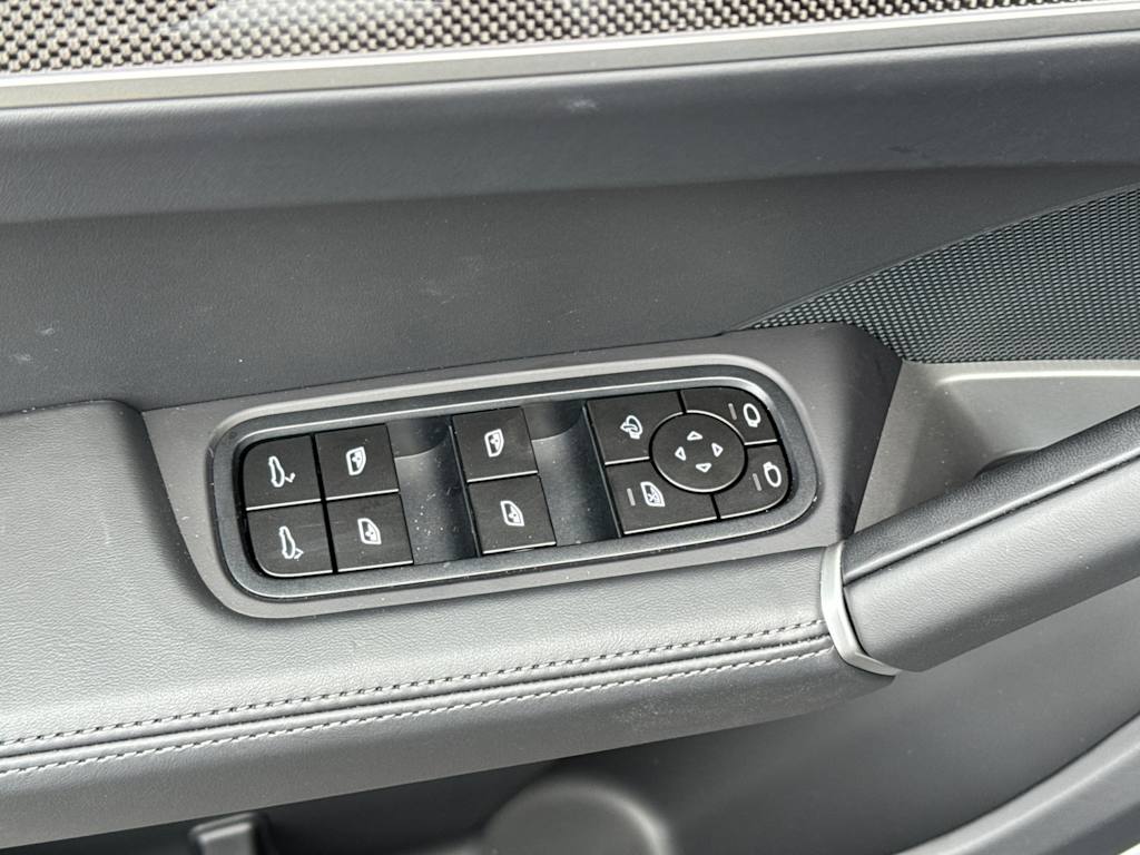 Thumbnail: 2026 Porsche Cayenne - 23