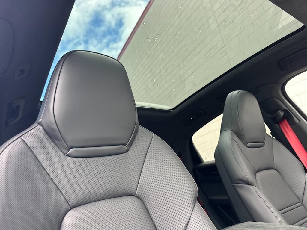 Thumbnail: 2026 Porsche Cayenne - 24