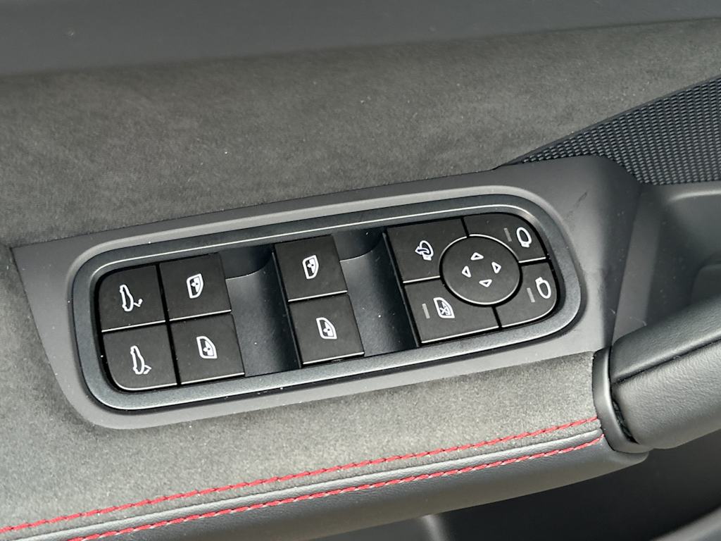 Thumbnail: 2026 Porsche Cayenne - 22