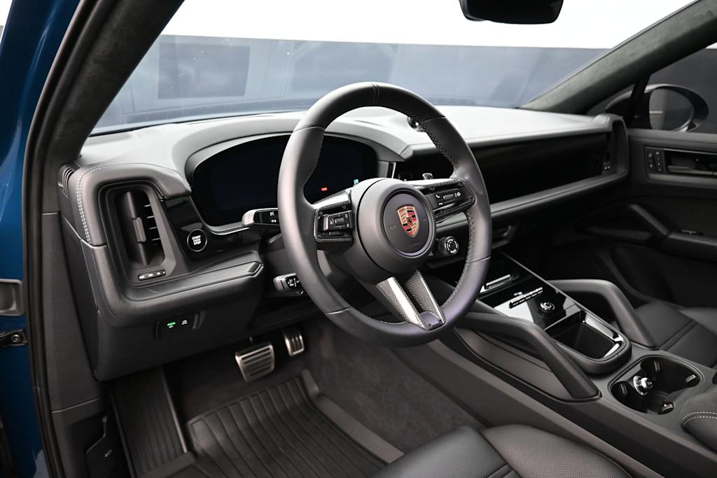 Thumbnail: 2026 Porsche Cayenne - 2