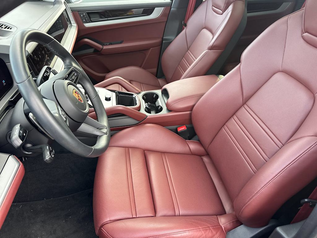 Thumbnail: 2024 Porsche Cayenne - 29