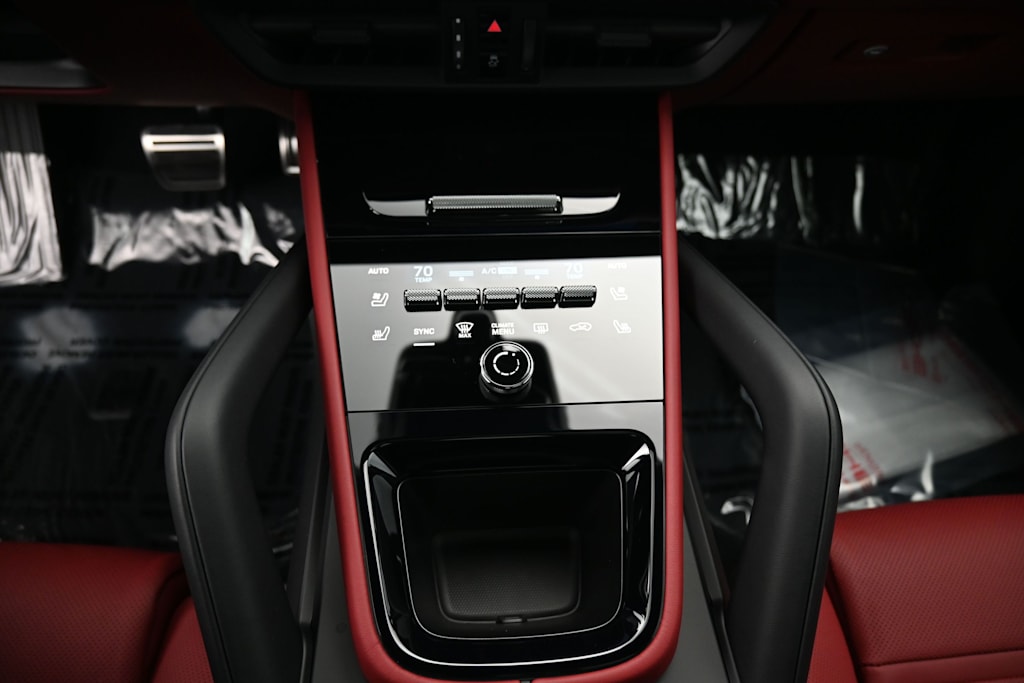 Thumbnail: 2026 Porsche Cayenne - 13
