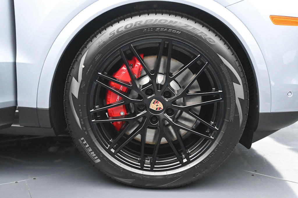 Thumbnail: 2026 Porsche Cayenne - 6