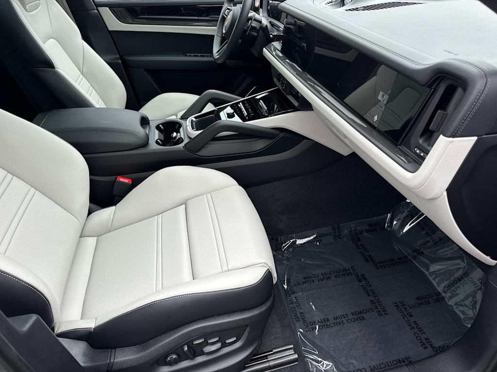 Thumbnail: 2025 Porsche Cayenne - 11