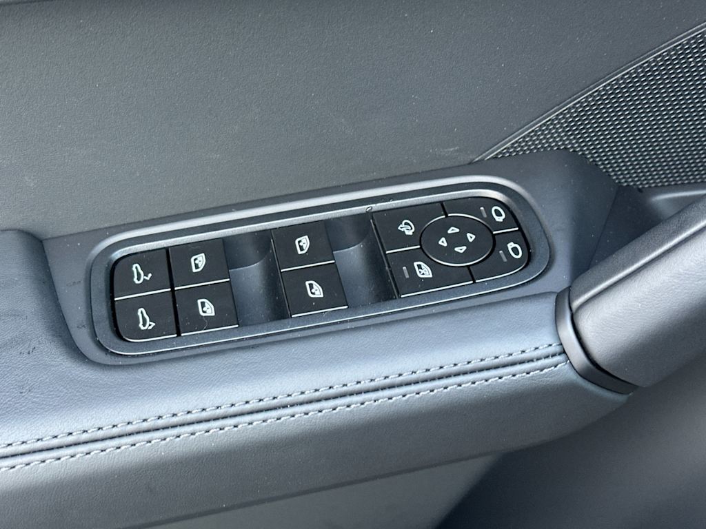 Thumbnail: 2026 Porsche Cayenne - 23