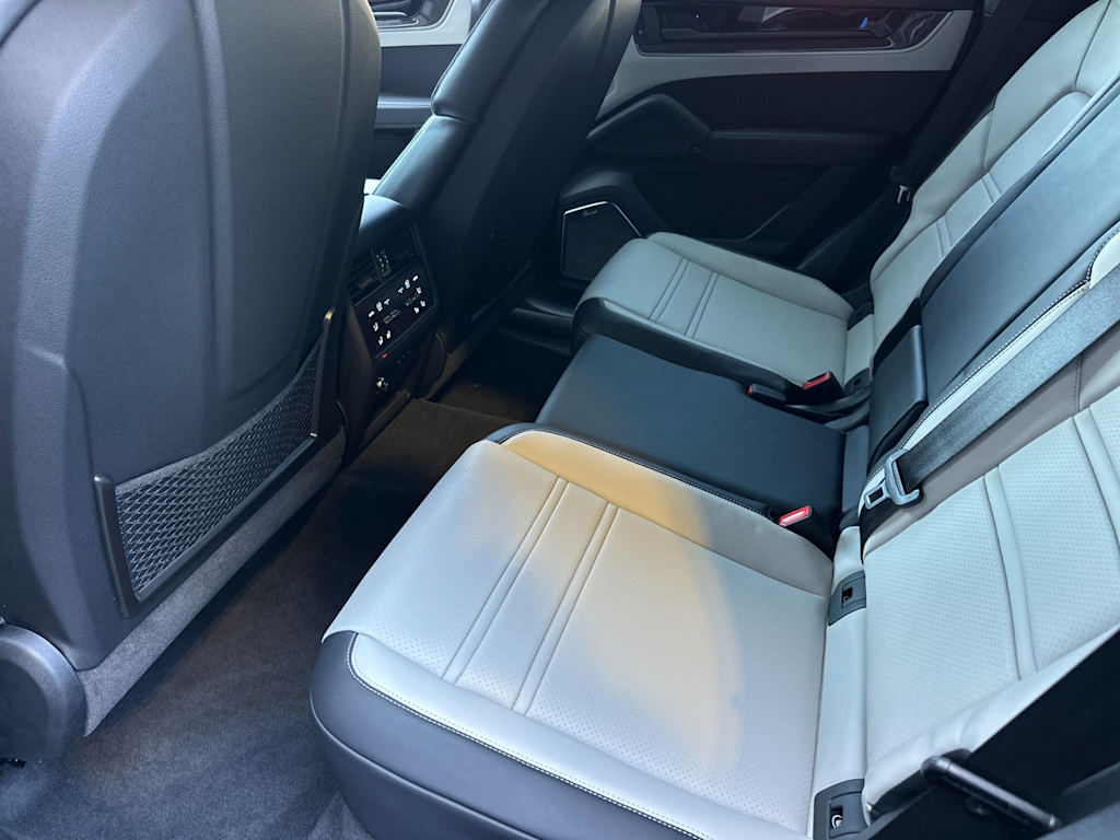 Thumbnail: 2025 Porsche Cayenne - 12