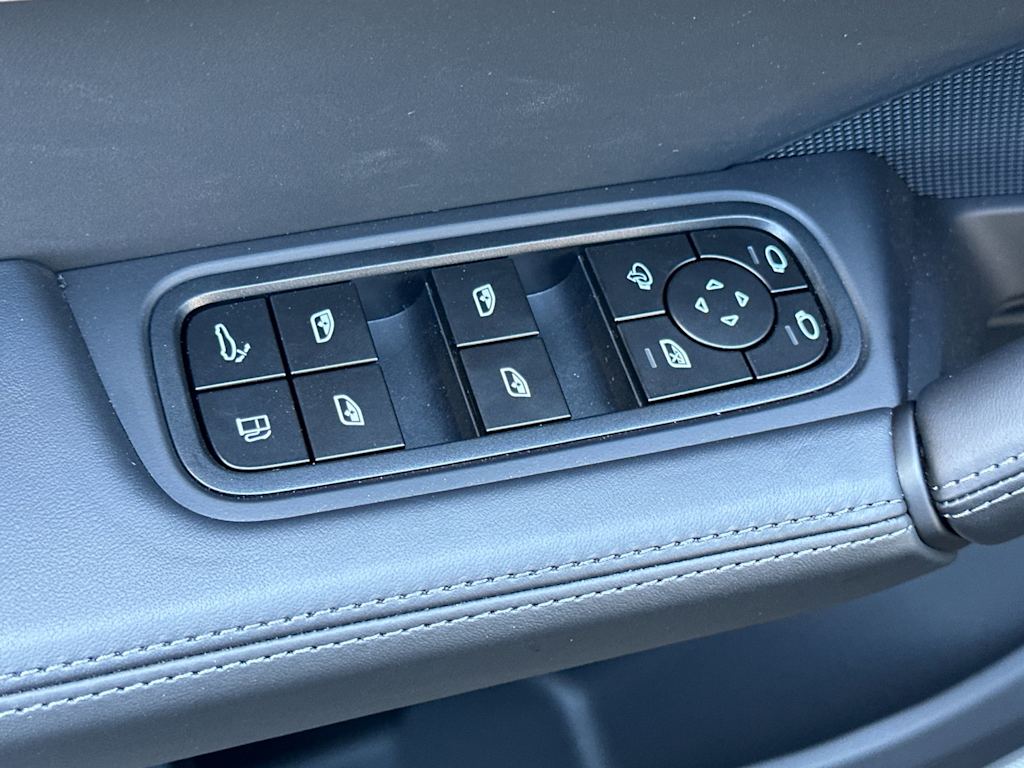 Thumbnail: 2025 Porsche Cayenne - 20