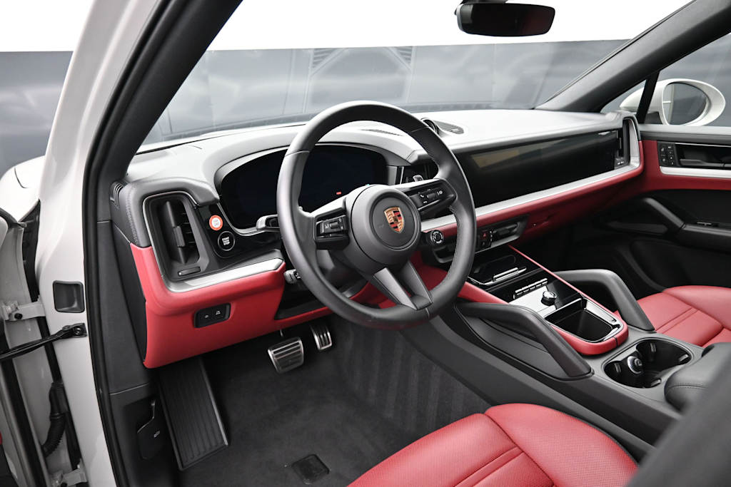 Thumbnail: 2025 Porsche Cayenne - 2