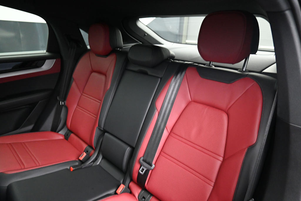 Thumbnail: 2025 Porsche Cayenne - 9
