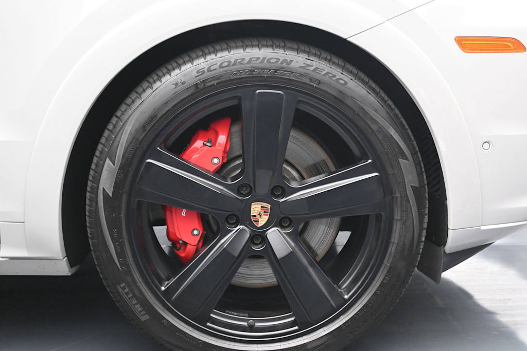 Thumbnail: 2025 Porsche Cayenne - 6