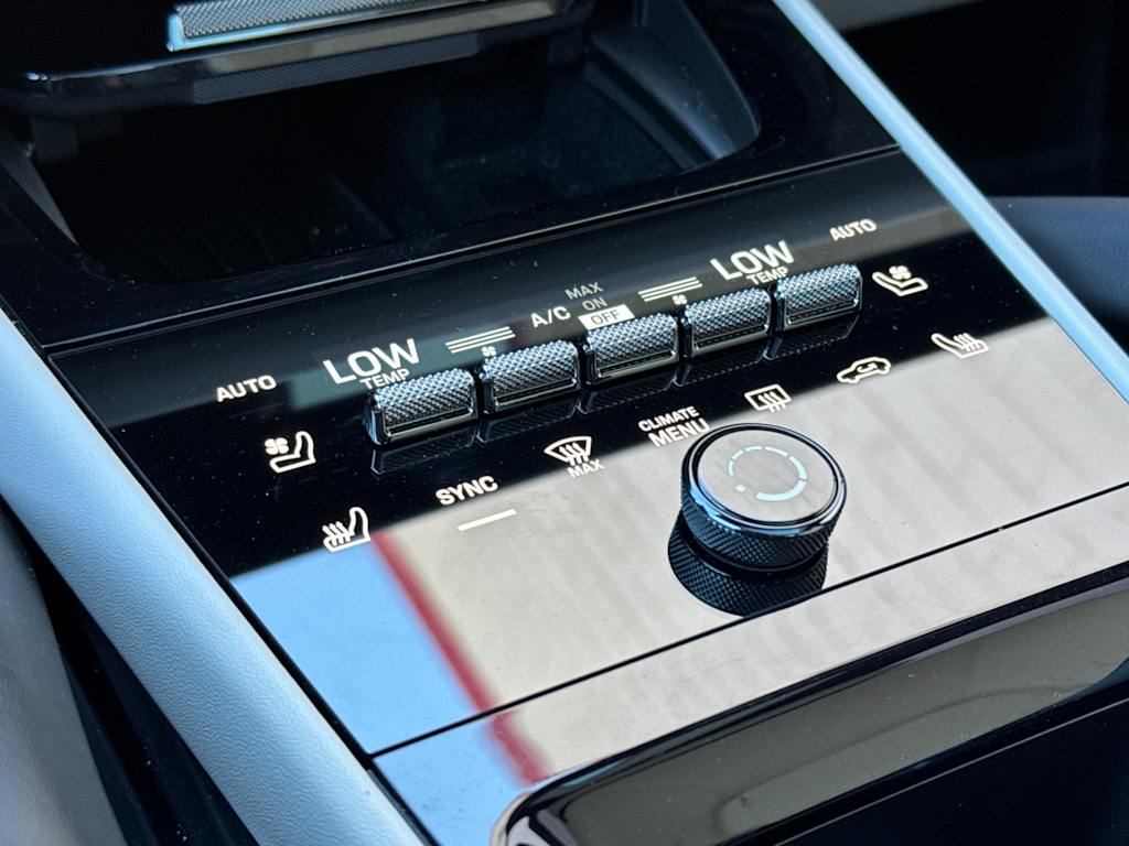 Thumbnail: 2025 Porsche Cayenne - 6