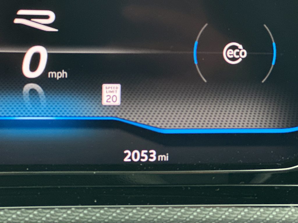 2024 Volkswagen Golf SE 29