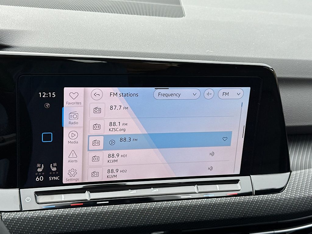 2024 Volkswagen Golf SE 14