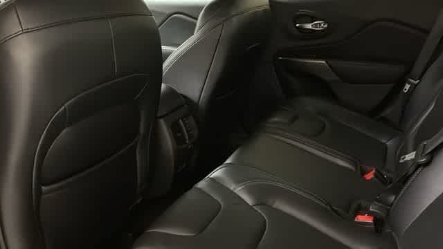 Thumbnail: 2021 Jeep Cherokee - 12