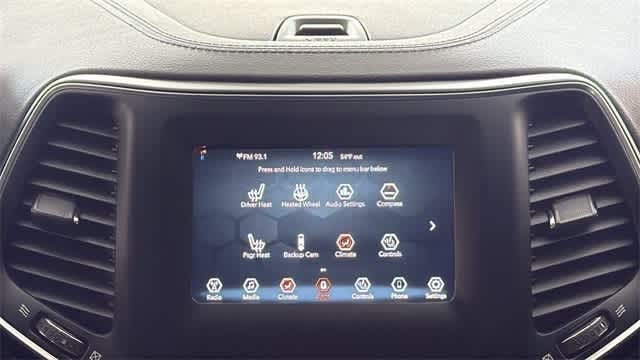 Thumbnail: 2021 Jeep Cherokee - 14