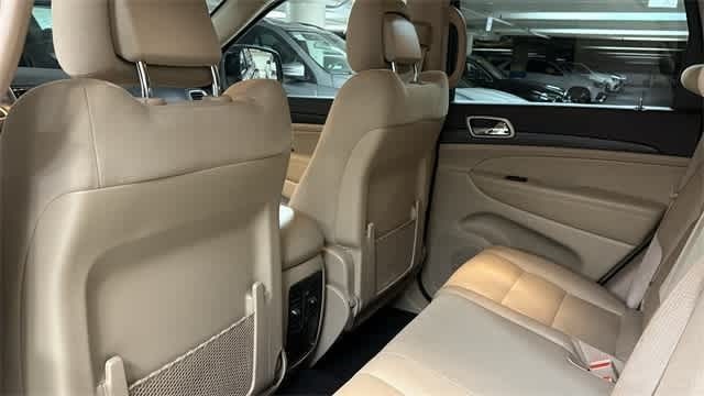 Thumbnail: 2022 Jeep Grand Cherokee - 10