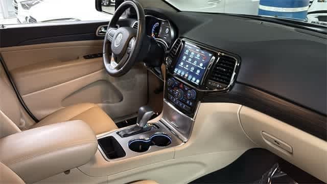 Thumbnail: 2022 Jeep Grand Cherokee - 12