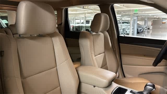 Thumbnail: 2022 Jeep Grand Cherokee - 9