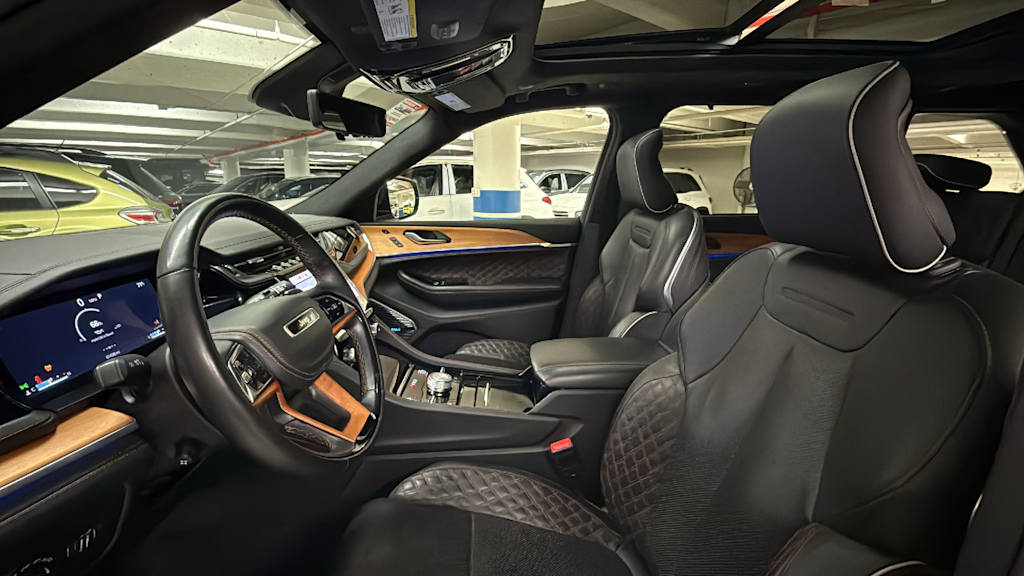 Thumbnail: 2022 Jeep Grand Cherokee - 10