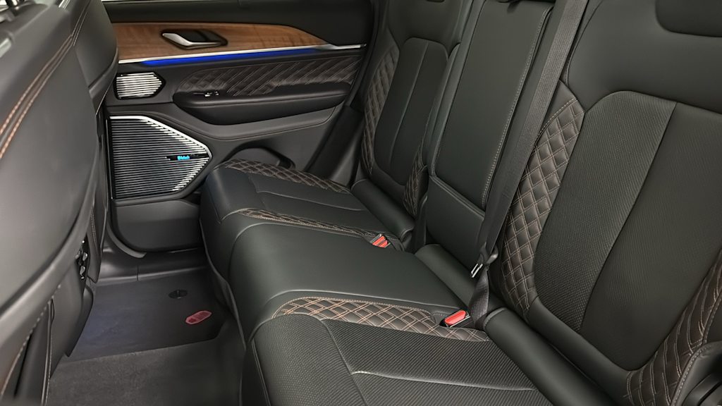 Thumbnail: 2022 Jeep Grand Cherokee - 34