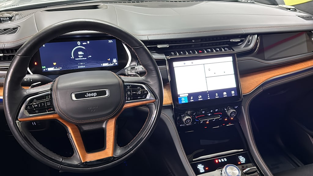 Thumbnail: 2022 Jeep Grand Cherokee - 9