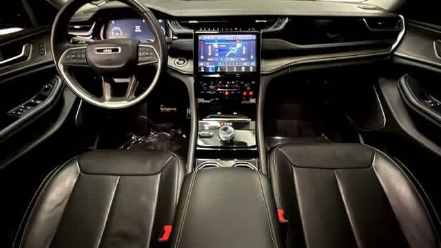 Thumbnail: 2022 Jeep Grand Cherokee L - 2