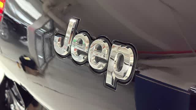 Thumbnail: 2022 Jeep Grand Cherokee L - 7