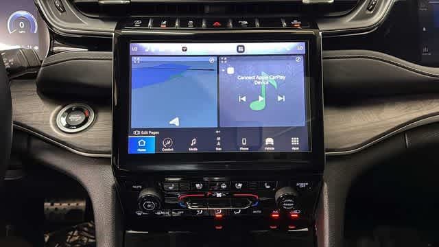Thumbnail: 2022 Jeep Grand Cherokee L - 26