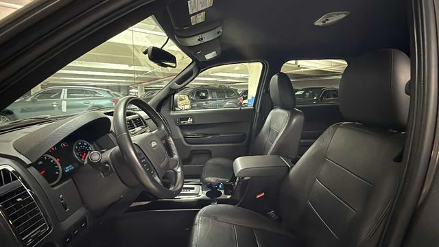 Thumbnail: 2011 Ford Escape - 10