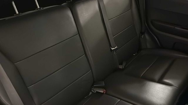 Thumbnail: 2011 Ford Escape - 32