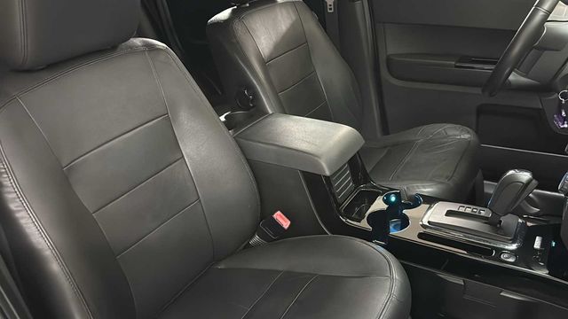 Thumbnail: 2011 Ford Escape - 33
