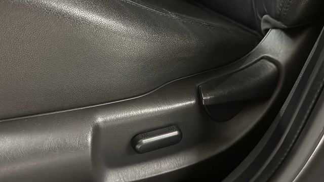 Thumbnail: 2011 Ford Escape - 24