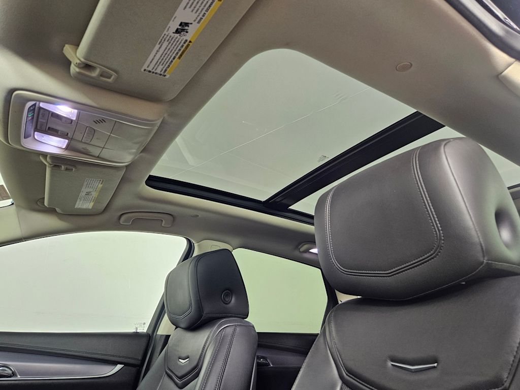2017 Cadillac XT5 Luxury 28