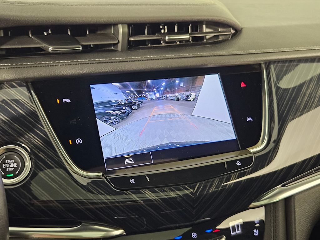 Thumbnail: 2023 Cadillac XT6 - 36