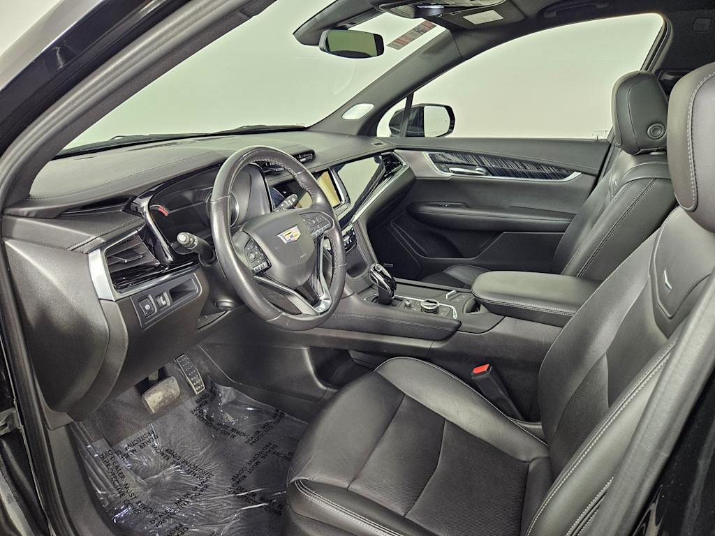 Thumbnail: 2023 Cadillac XT6 - 11