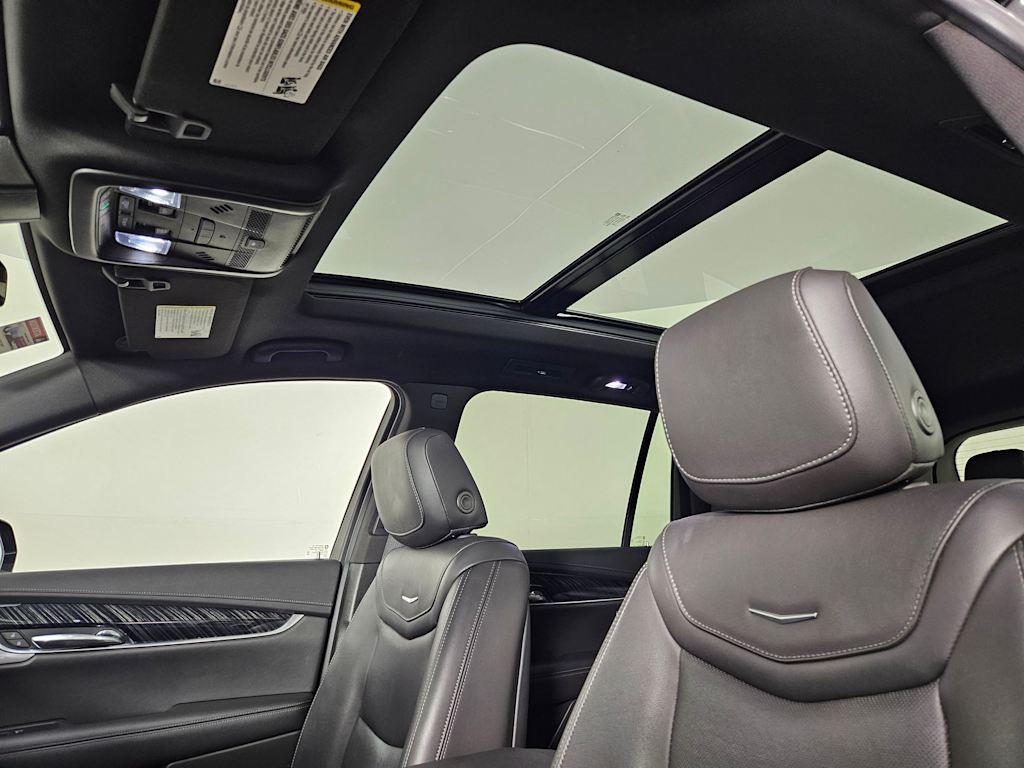 Thumbnail: 2023 Cadillac XT6 - 27
