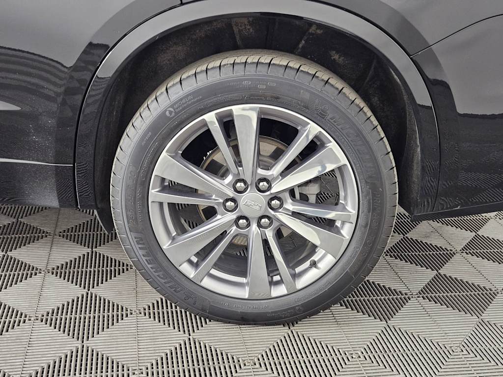 Thumbnail: 2023 Cadillac XT6 - 8